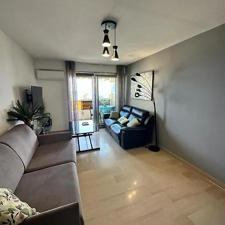 Studio Les Emeraude Five Stars House 公寓